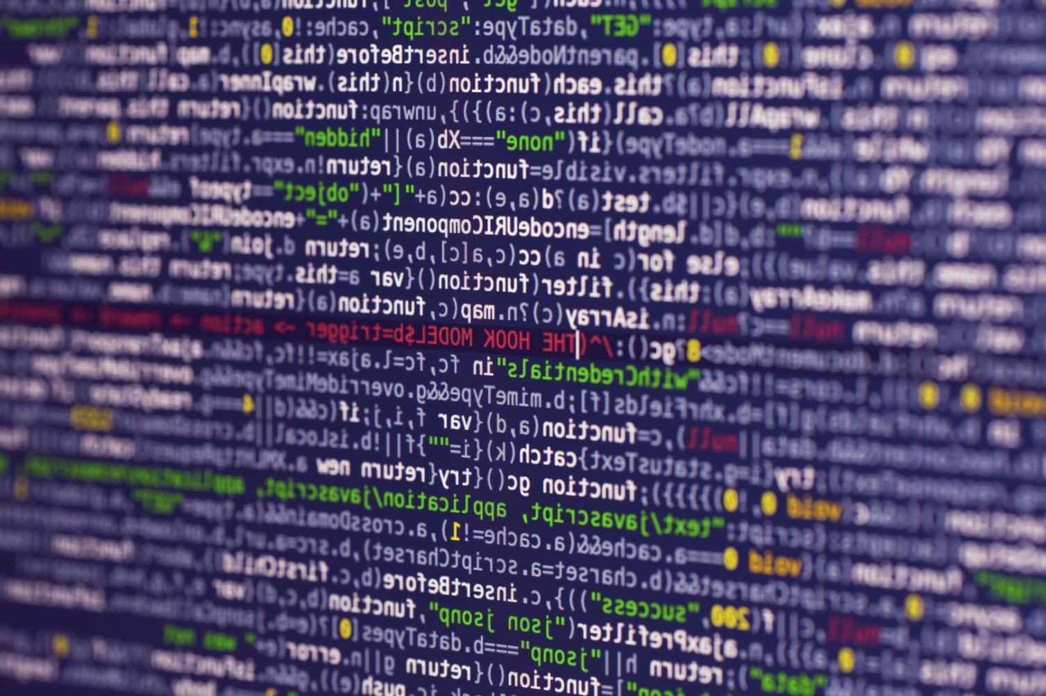 Teilnehmer während interaktiver Webinar-Sitzung über KI-gestützte Verkehrsanalyse